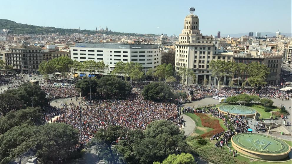 Concentración y minuto de silencio 18-8-2017 Imagen: La Vanguardia 